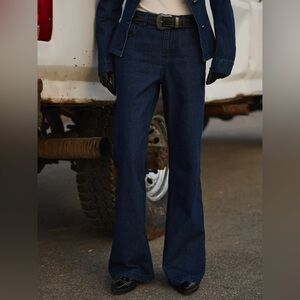 $115 NWT LICHI HIGH RISE WESTERN FLARE JEANS, 28